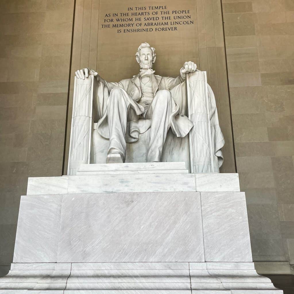 Abraham Lincoln memorial statue