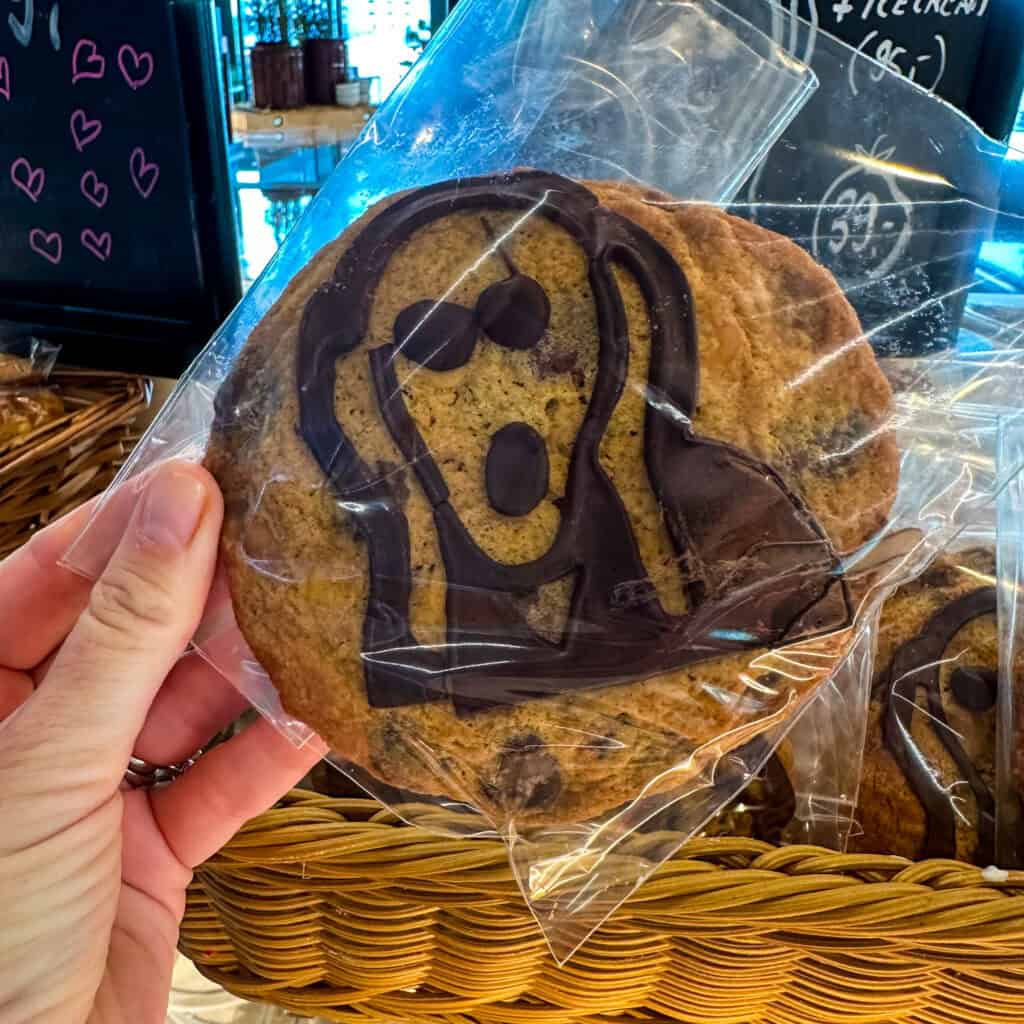 Cookie with an image of 'The Scream' on it
